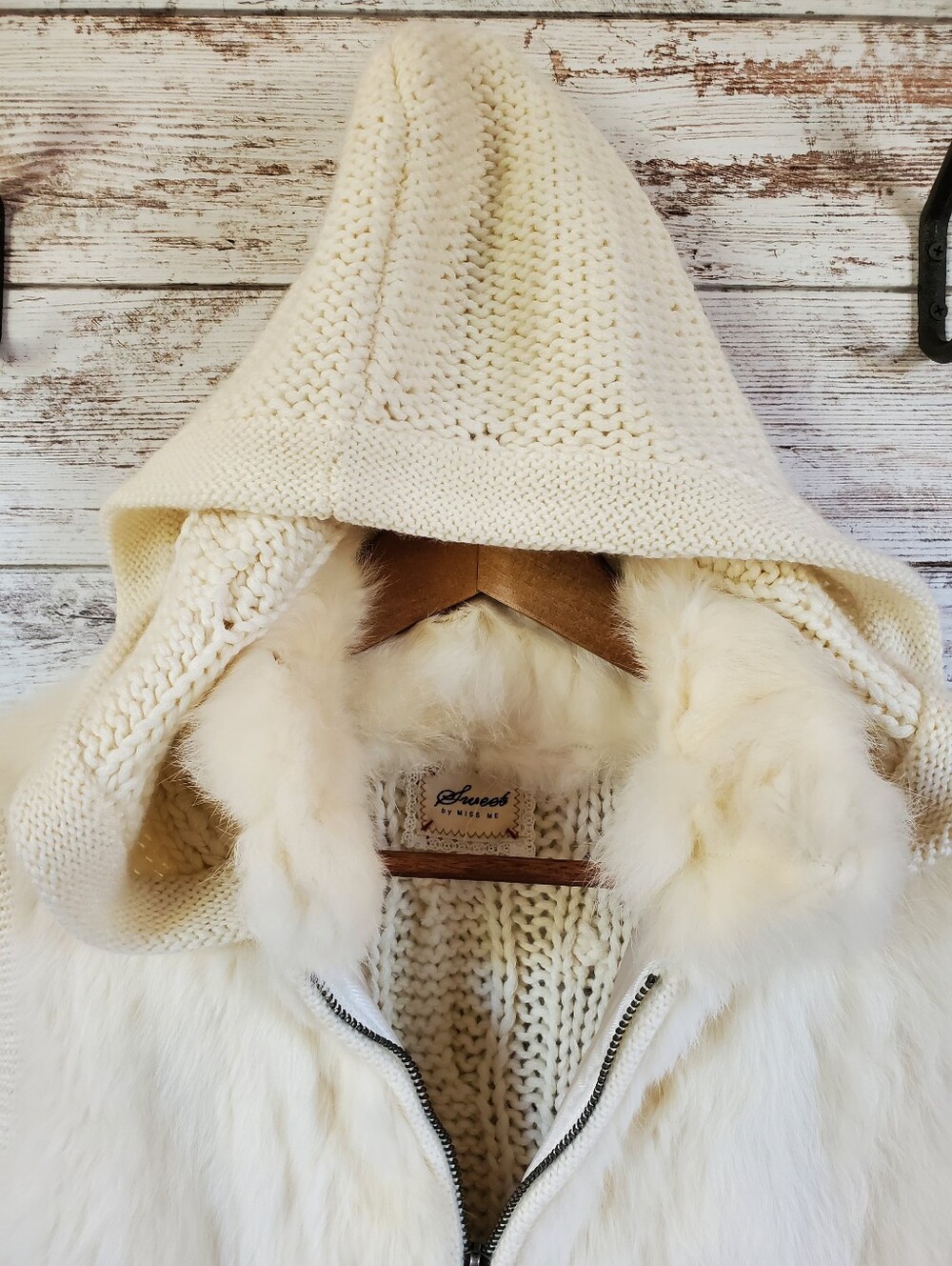 Sweet by Miss Me Angora Fur Cable Knit Hooded Sweater Vest Ivory Like New - Picture 3 of 16